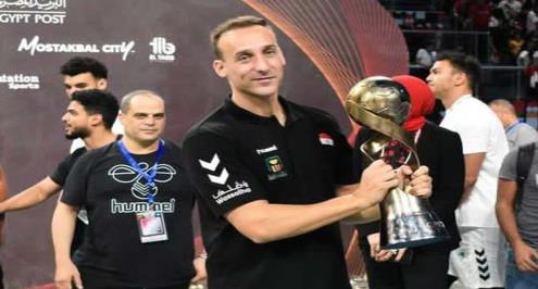 "اكتشفنا بلداً لا توصف".. باروندو يوجه رسالة للاعبي وجهاز منتخب مصر لليد بعد رحيله	